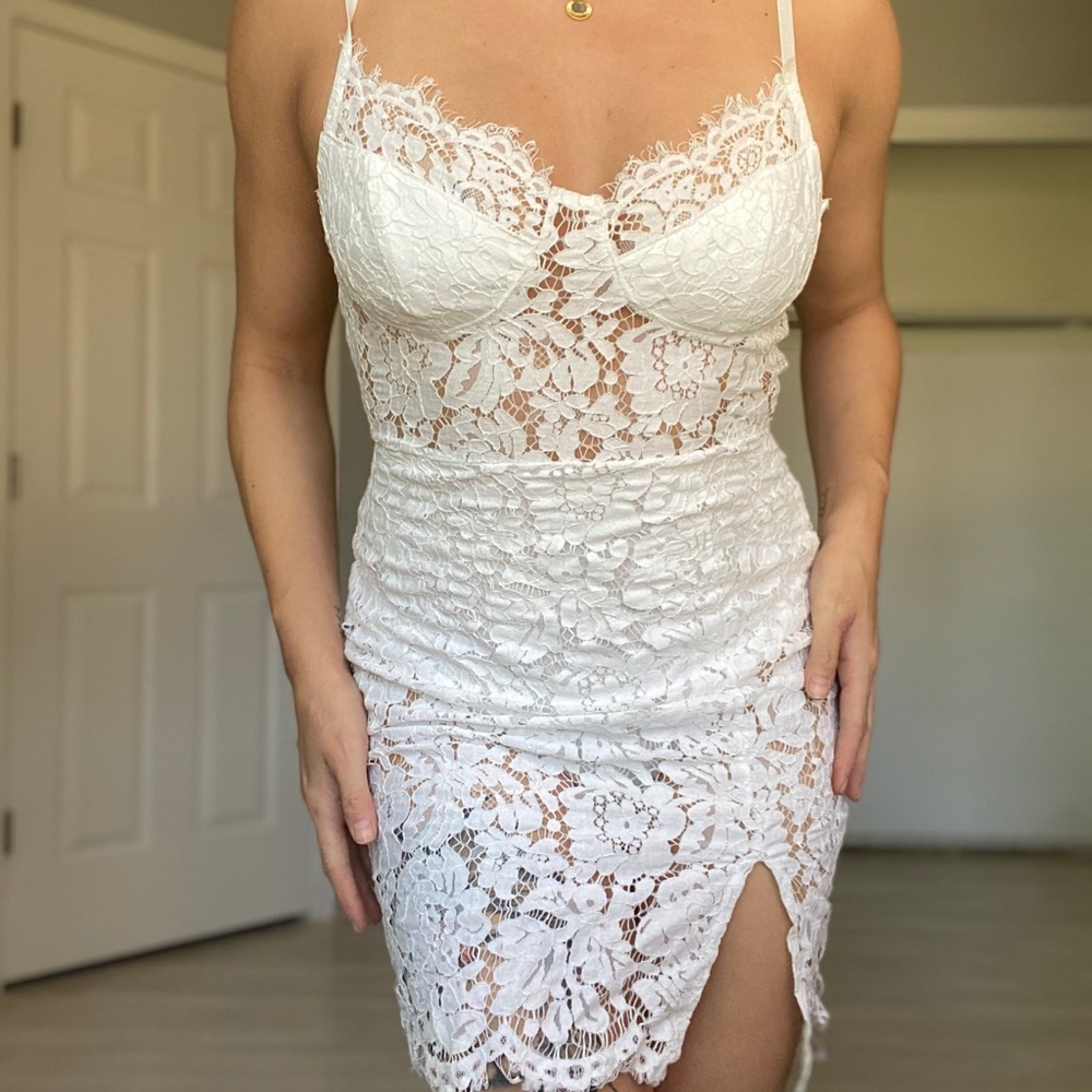 Gorgeous, white sexy mini dress